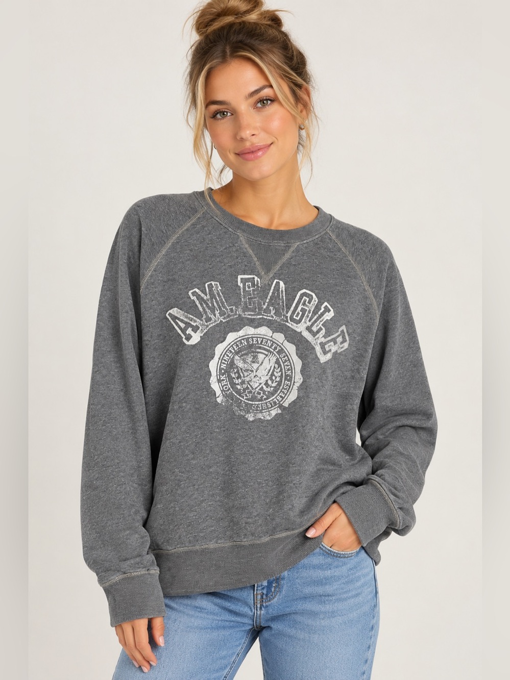American Eagle Vintage Logo Crewneck Sweatshirt in Grey/White Size XL